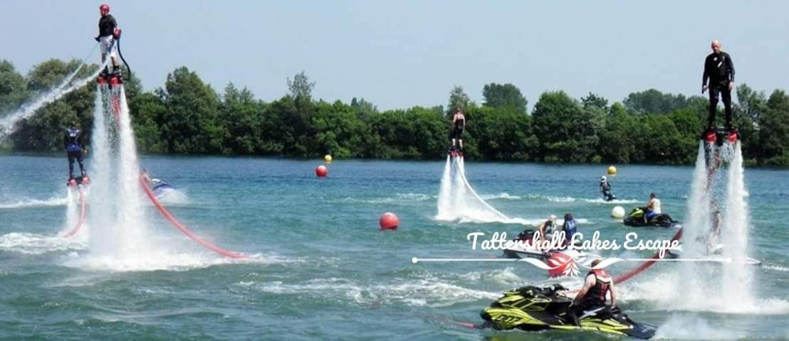 Meridian Tattershall Lakes Escape - Lakeside Lodge Caravan With A Fishing Peg Luxury Hot Tub エクステリア 写真